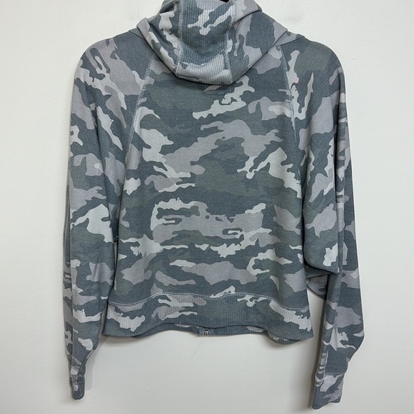 Chaser Camo Dolman Zip Up XS - Picture 5 of 7